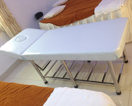 thiet-ke-tich-hop-nem-mut-cao-cap-tao-cam-giac-em-ai-de-chiu-khi-su-dung Thiết kế tích hợp nệm mút cao cấp, tạo cảm giác êm ái, dễ chịu khi sử dụng