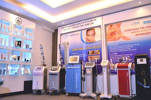 Các Thiết Bị Spa Cơ Bản Nhất định Phải Có Cho Người Mới Bắt Đầu